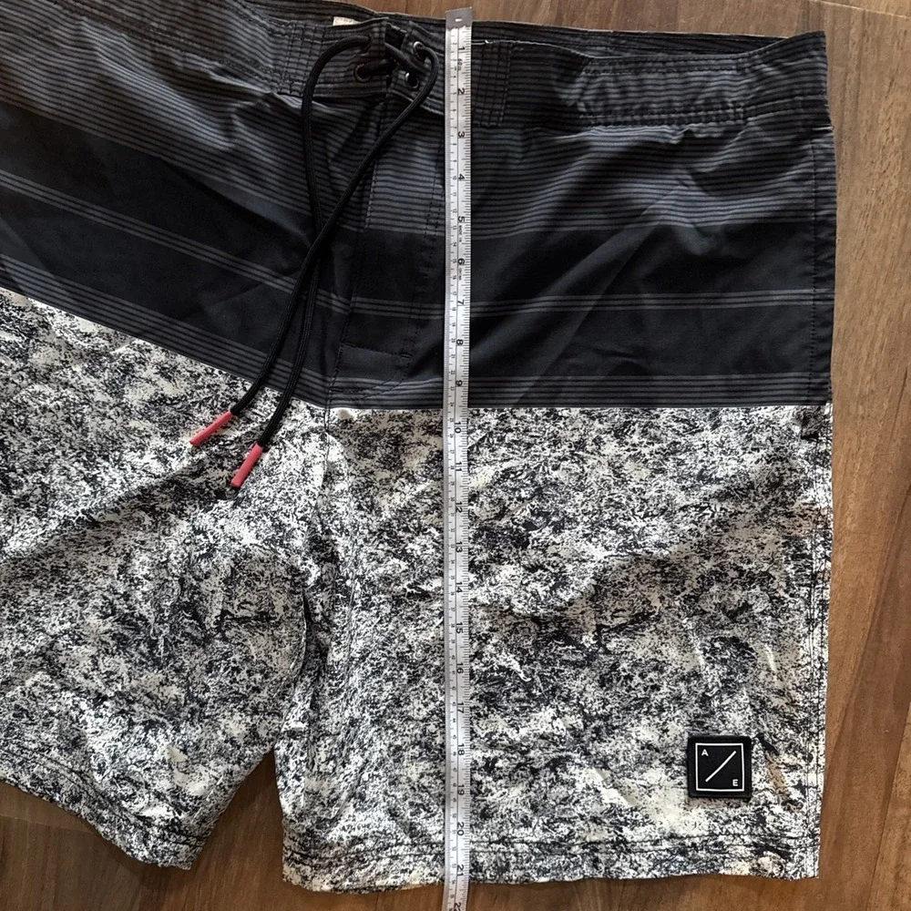 Men's AE AMERICAN EAGLE Board Shorts Swim Trunks‎ XXL ColorBlock Black Gray VGUC